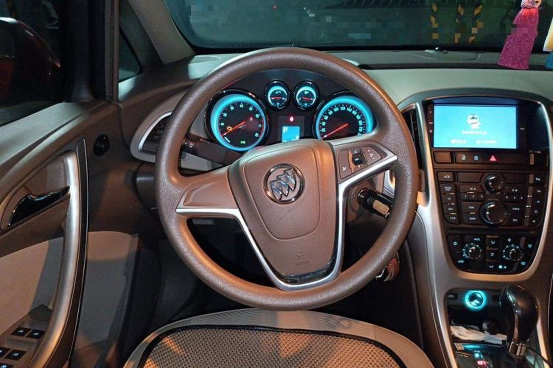 Used Buick GT 2013 GT 1.6L Automatic Fashion Edition Steering Wheel