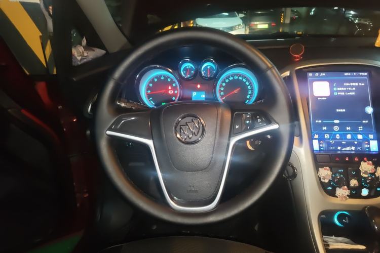 Used Buick GT 2013 XT 1.6L Automatic Fashion Edition Steering Wheel