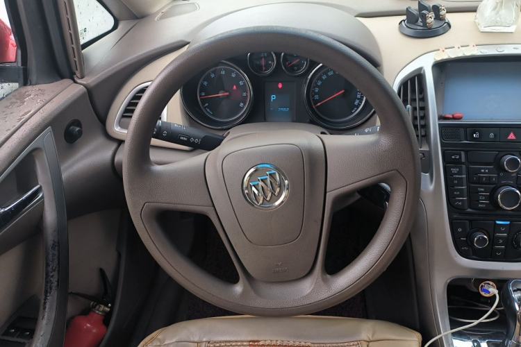 Used Buick GT 2013 GT 1.6L Automatic Comfort Edition Steering Wheel