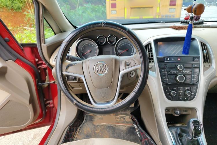 Used Buick GT 2013 GT 1.6L Manual Entry-Level Model Steering Wheel