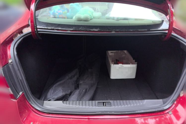 Used Buick GT 2013 GT 1.6L Automatic Fashion Edition Trunk