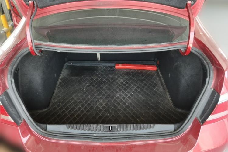 Used Buick GT 2013 GT 1.6L Automatic Fashion Edition Trunk
