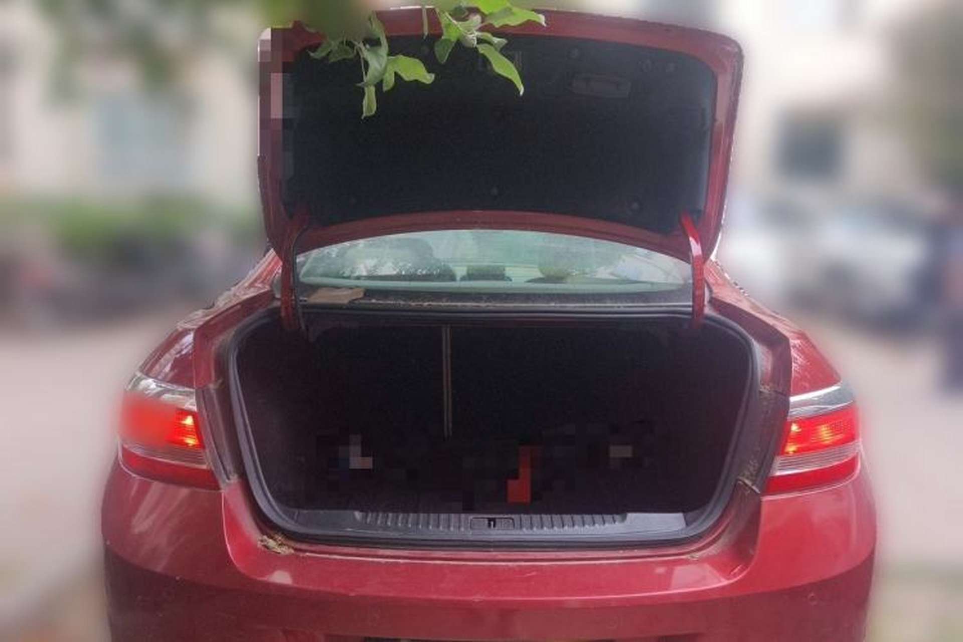 Used Buick GT 2013 GT 1.6L Automatic Fashion Edition Trunk