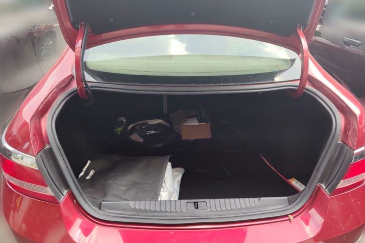 Used Buick GT 2013 GT 1.6L Automatic Fashion Edition Trunk