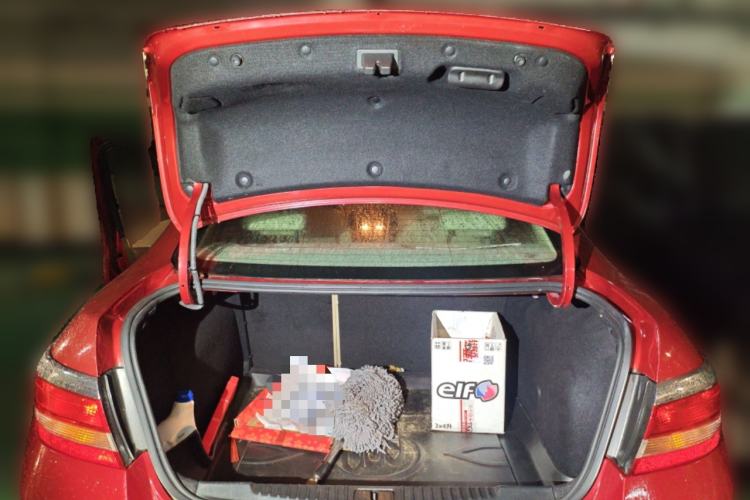 Used Buick GT 2013 GT 1.6L Automatic Fashion Edition Trunk