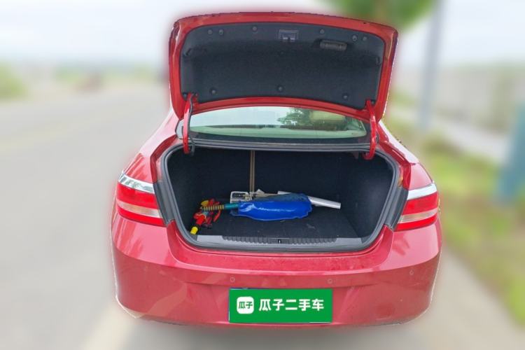 Used Buick GT 2013 GT 1.6L Automatic Fashion Edition Trunk
