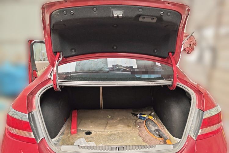 Used Buick GT 2013 GT 1.6L Automatic Fashion Edition Trunk