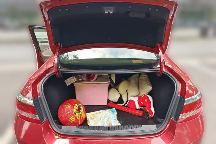 Used Buick GT 2013 GT 1.6L Automatic Fashion Edition Trunk
