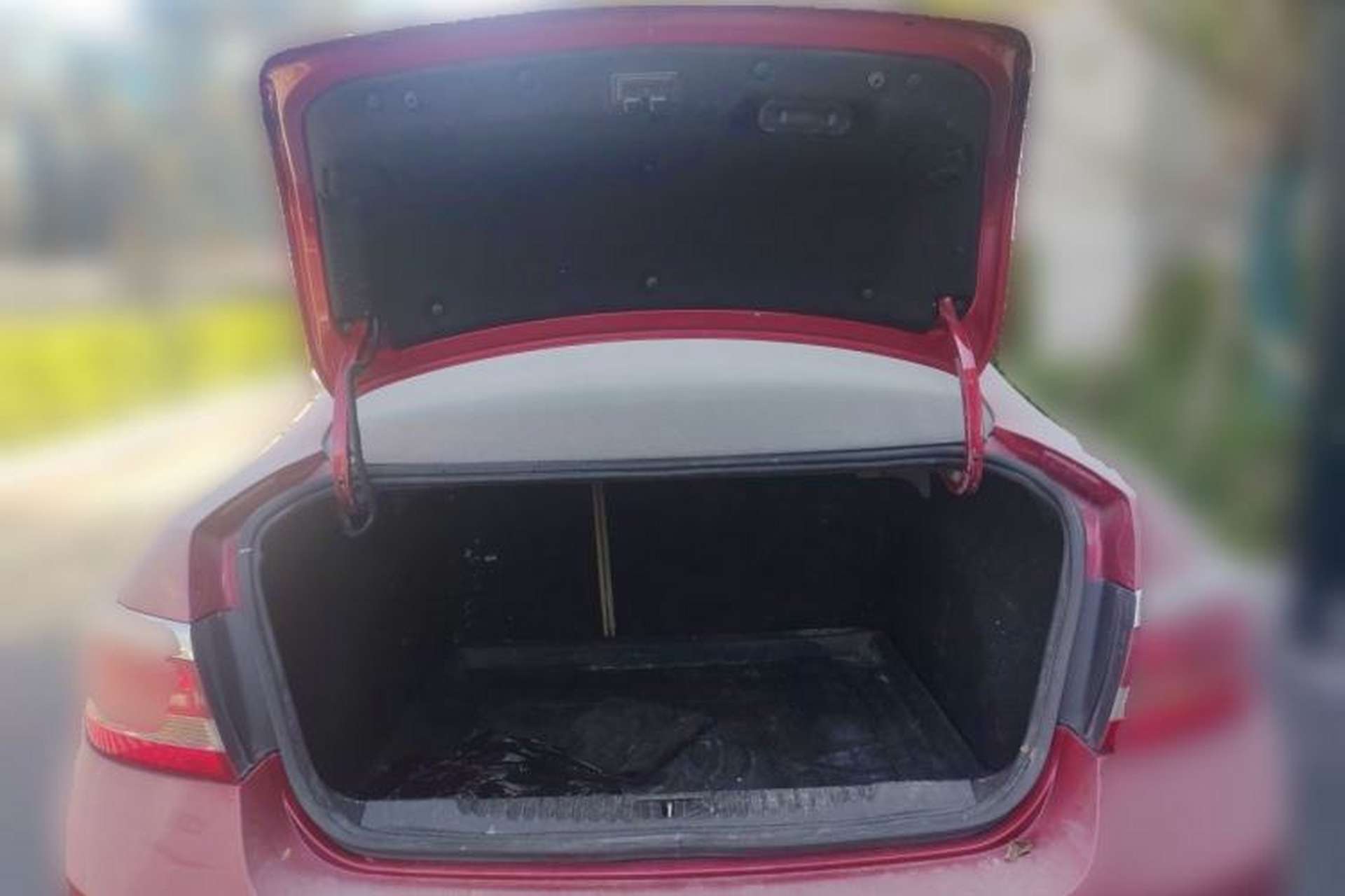 Used Buick GT 2013 GT 1.6L Manual Entry-Level Model Trunk