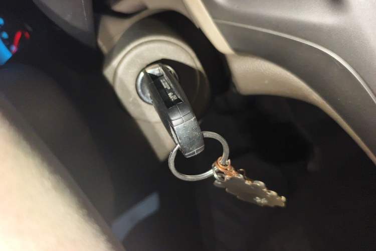 Used Buick GT 2013 GT 1.6L Automatic Fashion Edition Vehicle Key
