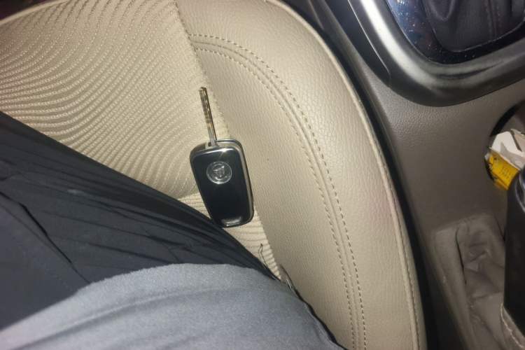Used Buick GT 2013 GT 1.6L Automatic Fashion Edition Vehicle Key