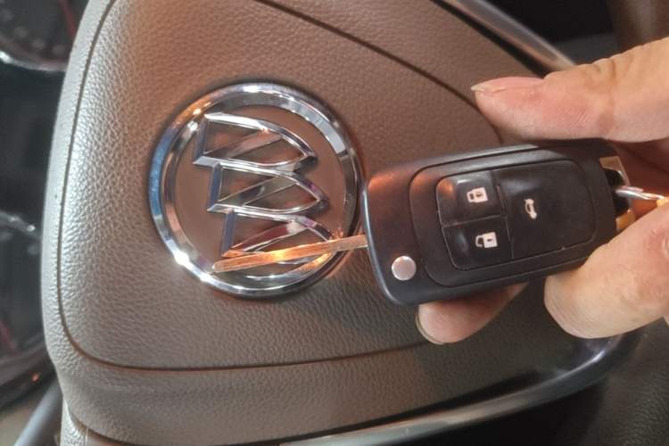 Used Buick GT 2013 GT 1.6L Automatic Fashion Edition Vehicle Key