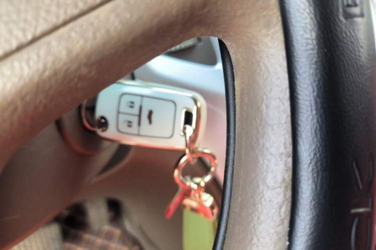 Used Buick GT 2013 GT 1.6L Automatic Comfort Edition Vehicle Key