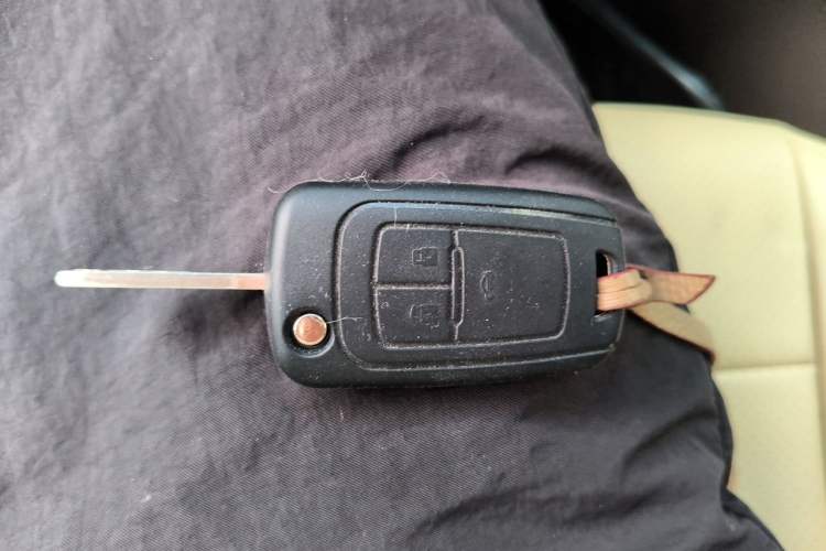 Used Buick GT 2013 GT 1.6L Automatic Fashion Edition Vehicle Key