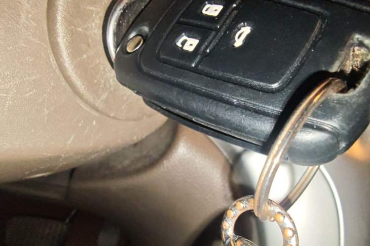 Used Buick GT 2013 GT 1.6L Automatic Fashion Edition Vehicle Key