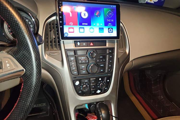 Used Buick GT 2013 GT 1.6L Automatic Fashion Edition Audio And AC Panel