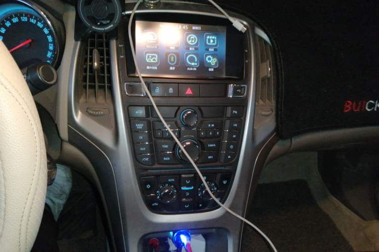 Used Buick GT 2013 GT 1.6L Manual Entry-Level Model Audio And AC Panel