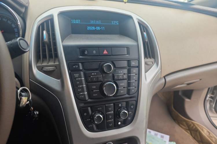 Used Buick GT 2013 GT 1.6L Manual Entry-Level Model Audio And AC Panel
