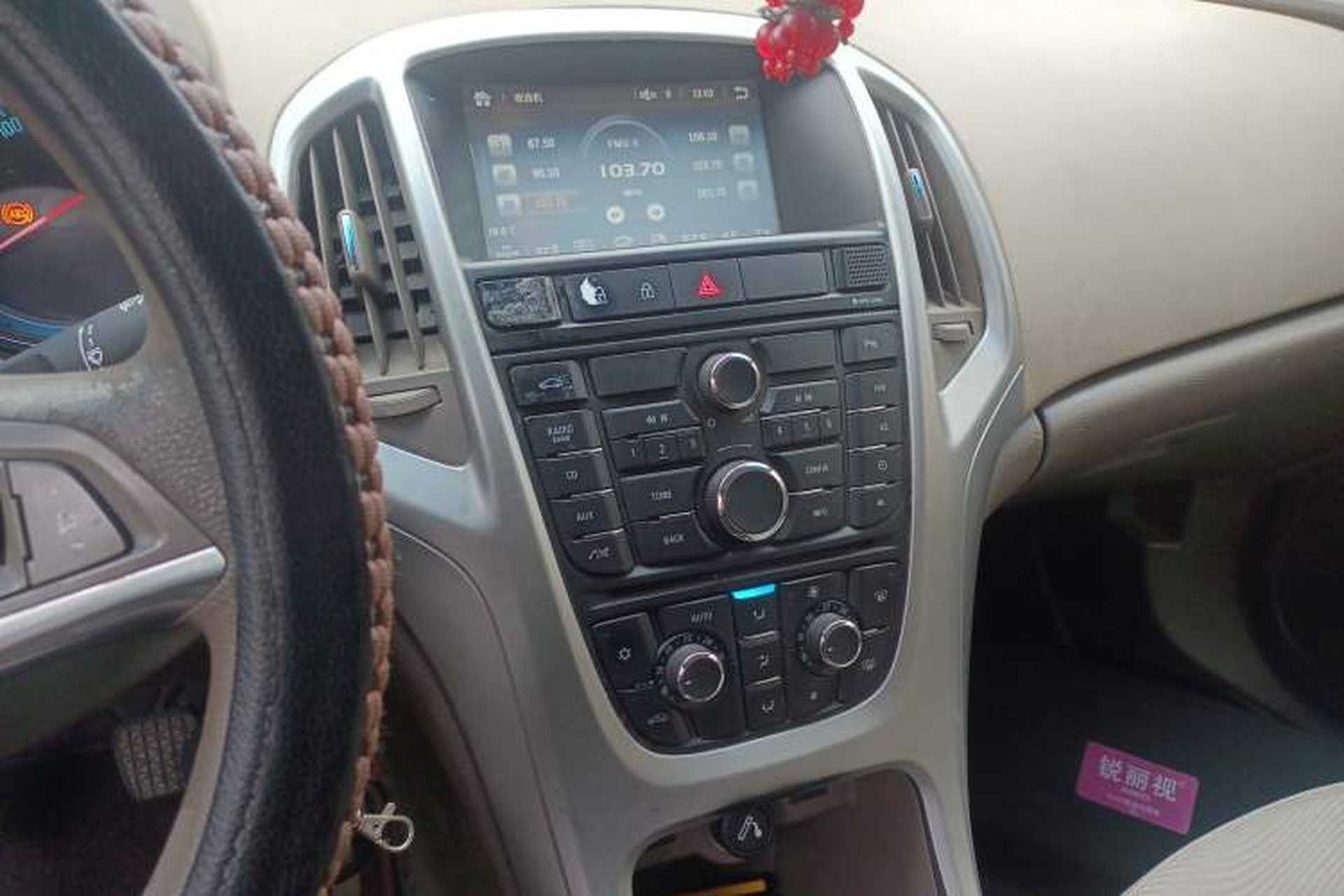 Used Buick GT 2013 GT 1.6L Manual Entry-Level Model Audio And AC Panel