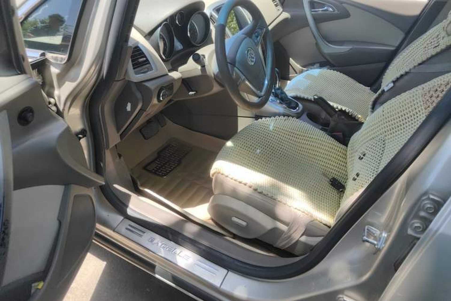Used Buick GT 2013 GT 1.6L Automatic Fashion Edition Driver Seat
