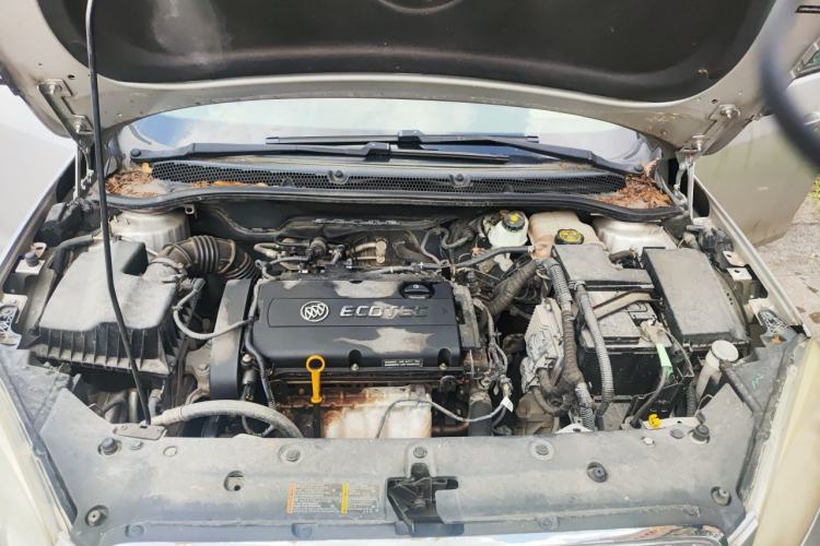 Used Buick GT 2013 GT 1.6L Manual Entry-Level Model Engine Bay