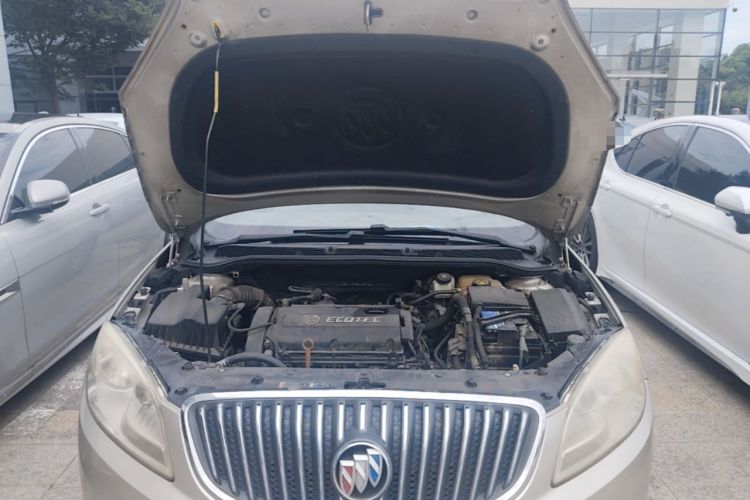 Used Buick GT 2013 GT 1.6L Automatic Fashion Edition Engine Bay