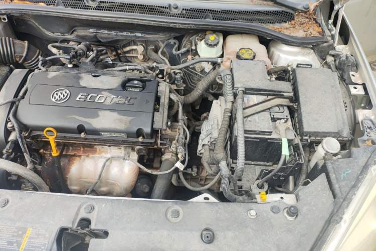 Used Buick GT 2013 GT 1.6L Manual Entry-Level Model Engine Bay Left