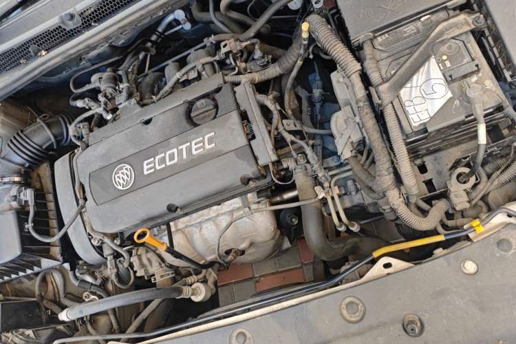 Used Buick GT 2013 GT 1.6L Automatic Fashion Edition Engine Bay Left