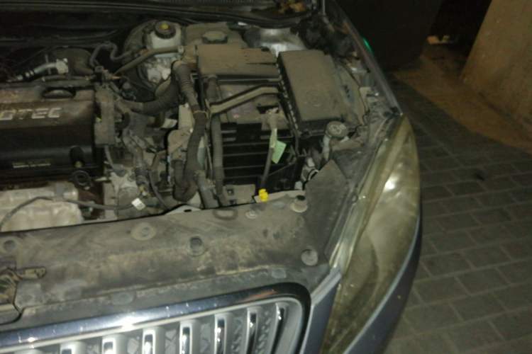 Used Buick GT 2013 GT 1.6L Manual Entry-Level Model Engine Bay Left