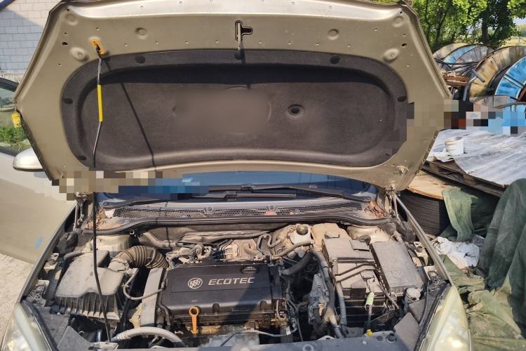 Used Buick GT 2013 GT 1.6L Manual Entry-Level Model Engine Bay