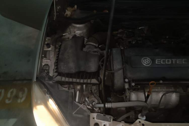 Used Buick GT 2013 GT 1.6L Automatic Fashion Edition Engine Bay Right