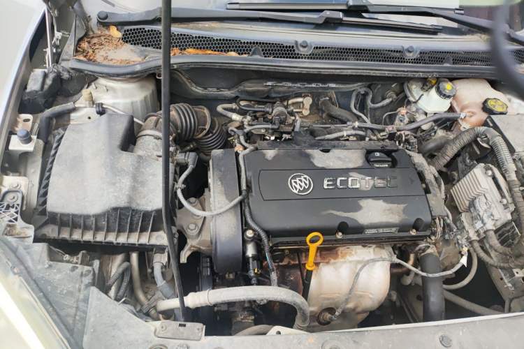 Used Buick GT 2013 GT 1.6L Manual Entry-Level Model Engine Bay Right