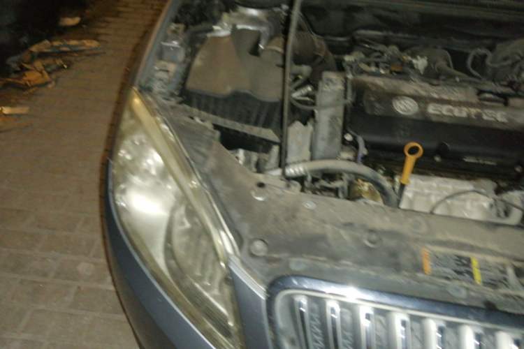 Used Buick GT 2013 GT 1.6L Manual Entry-Level Model Engine Bay Right