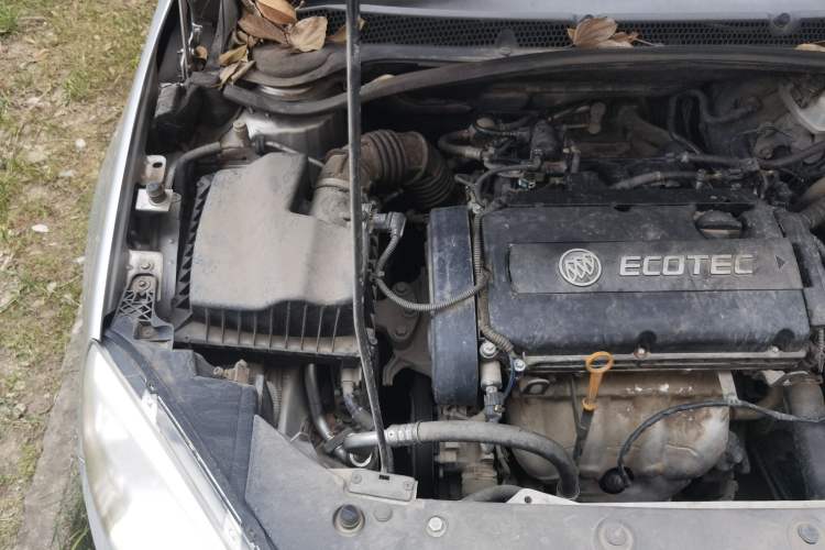 Used Buick GT 2013 GT 1.6L Manual Entry-Level Model Engine Bay Right