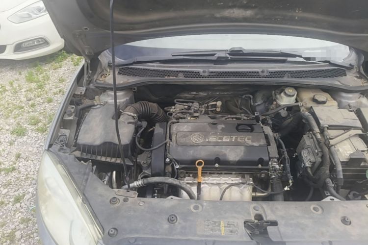 Used Buick GT 2013 GT 1.6L Manual Entry-Level Model Engine Bay Right