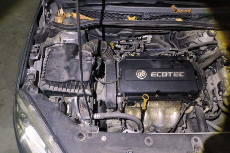 Used Buick GT 2013 GT 1.6L Manual Entry-Level Model Engine Bay Right