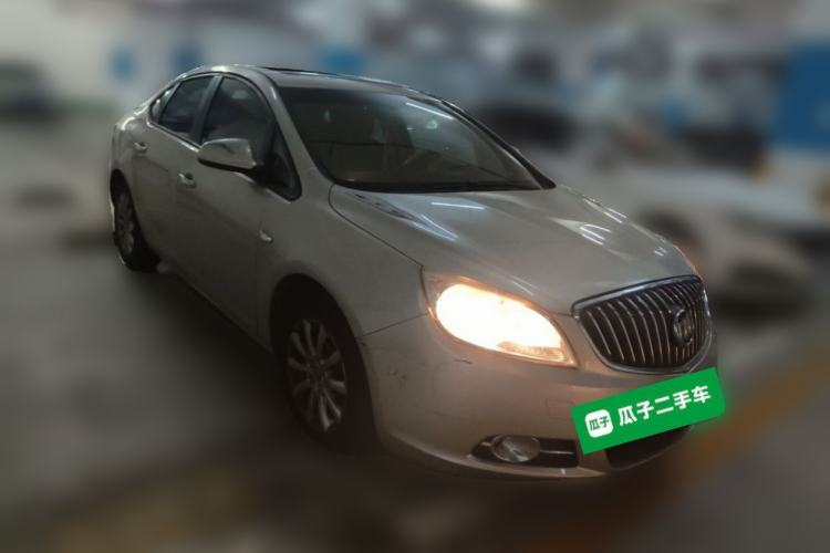 Used Buick GT 2013 GT 1.6L Automatic Fashion Edition Front Right 45 Deg