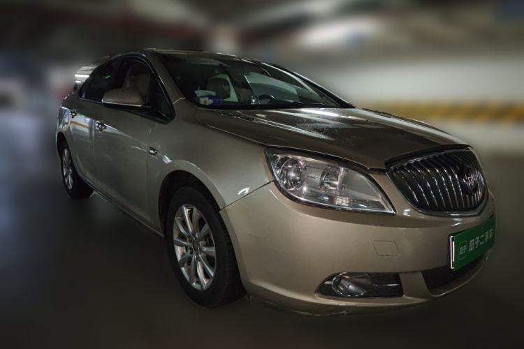 Used Buick GT 2013 GT 1.6L Automatic Fashion Edition Front Right 45 Deg