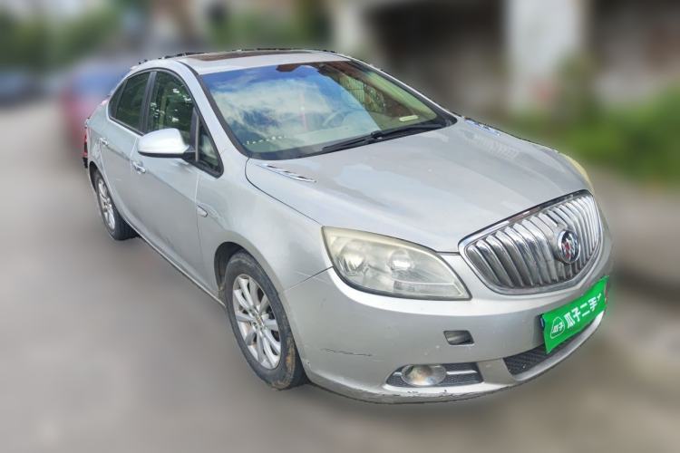 Used Buick GT 2013 GT 1.6L Manual Entry-Level Model Front Right 45 Deg