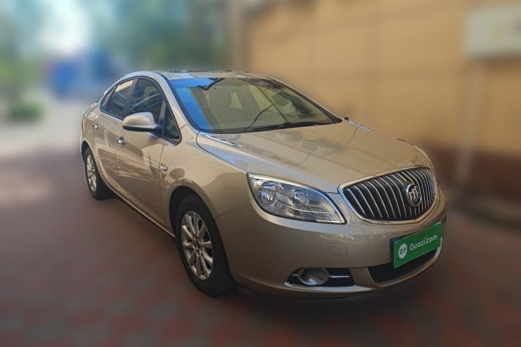 Used Buick GT 2013 GT 1.6L Automatic Fashion Edition Front Right 45 Deg