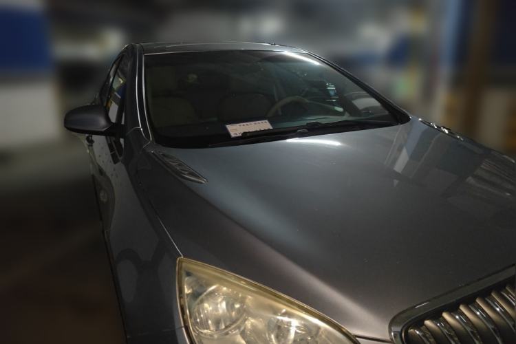 Used Buick GT 2013 GT 1.6L Automatic Fashion Edition Front Right 45 Deg