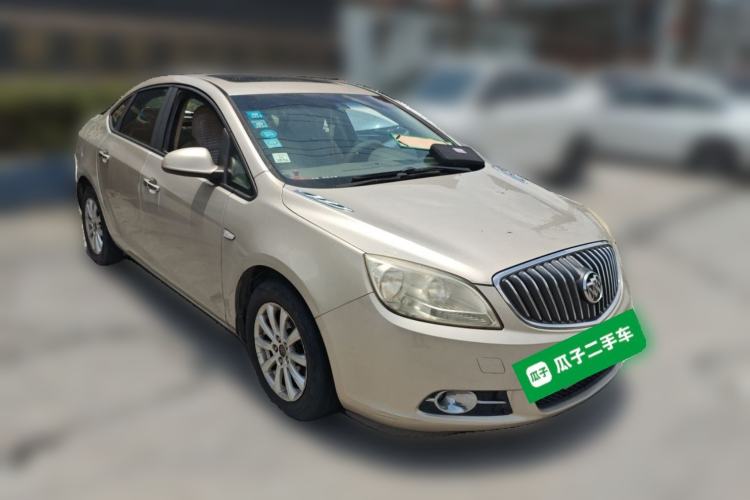 Used Buick GT 2013 GT 1.6L Automatic Fashion Edition Front Right 45 Deg