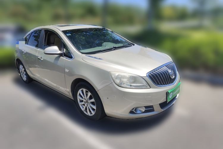 Used Buick GT 2013 GT 1.6L Automatic Fashion Edition Front Right 45 Deg