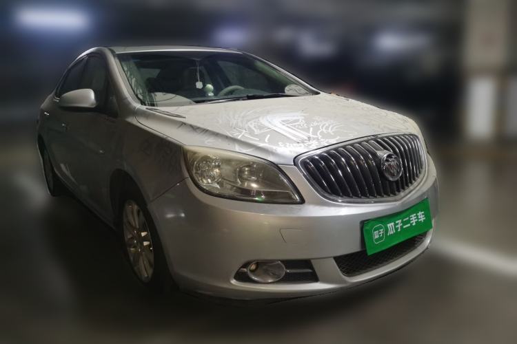 Used Buick GT 2013 GT 1.6L Automatic Fashion Edition Front Right 45 Deg