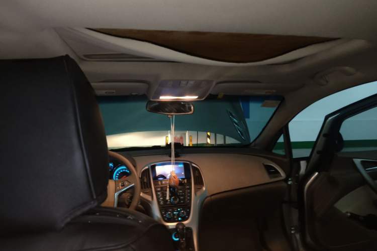 Used Buick GT 2013 GT 1.6L Automatic Fashion Edition Headliner