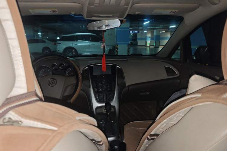 Used Buick GT 2013 GT 1.6L Automatic Comfort Edition Headliner