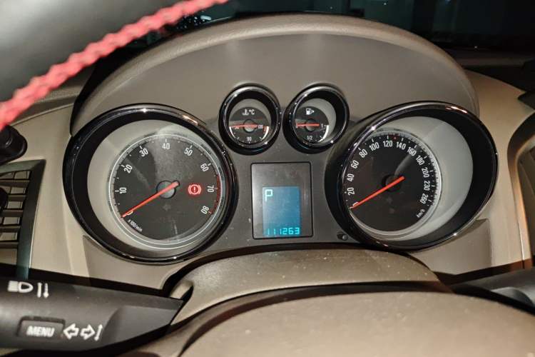 Used Buick GT 2013 GT 1.6L Automatic Fashion Edition Instrument Cluster