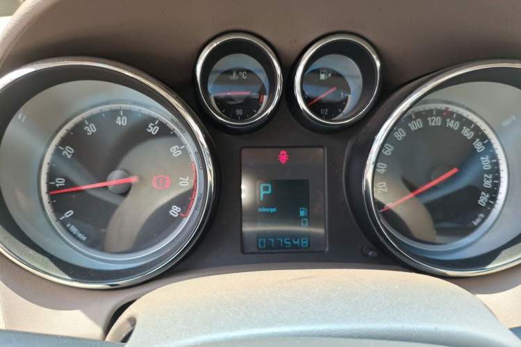 Used Buick GT 2013 GT 1.6L Automatic Fashion Edition Instrument Cluster