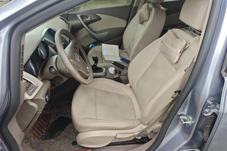 Used Buick GT 2013 GT 1.6L Manual Entry-Level Model Left Front Seat