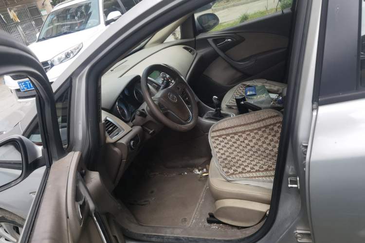 Used Buick GT 2013 GT 1.6L Manual Entry-Level Model Left Front Seat